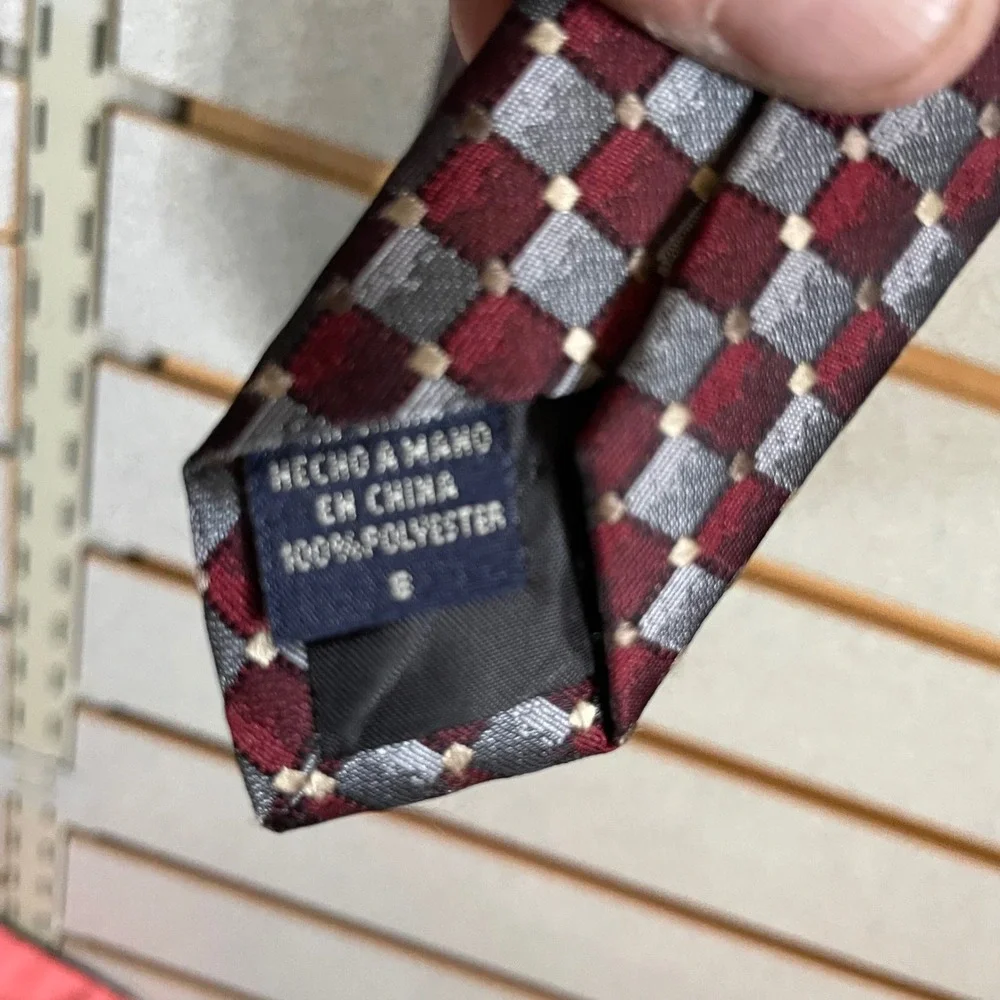 Van Heusen Burgundy Gray Geometric‎ Pattern Men's Neck Tie 100 Polyester